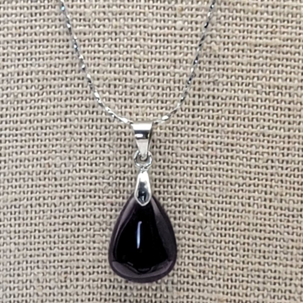 Vtg. Dark Purple Agate Teardrop Pendant 18K White Gold Plated Necklace 17 inch